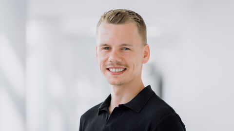 Einstellungsberater Jonas Schmidt