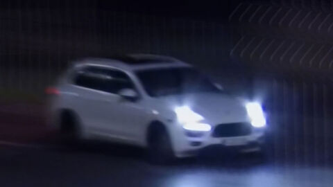 03 Fahndungsbild - SUV seitliche Ansicht