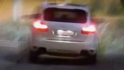 04 Fahndungsbild - SUV Heckansicht