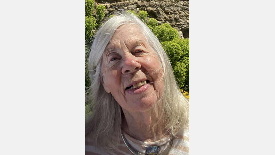 Vermisste 92-jährige Frau aus Langen, hier mit grauen schulterlangen Haaren